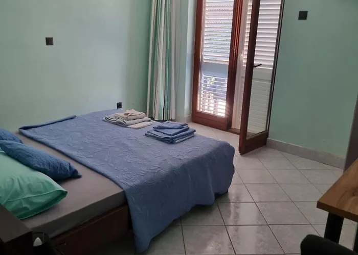 Eljka - With Terrace With Sea View 6 *