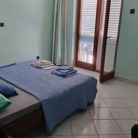 Eljka - With Terrace With Sea View 6 *